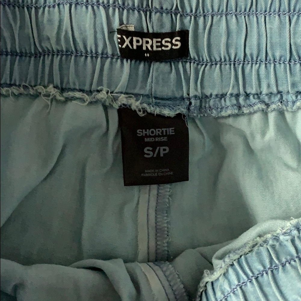 Express shorts - Picture 2 of 3